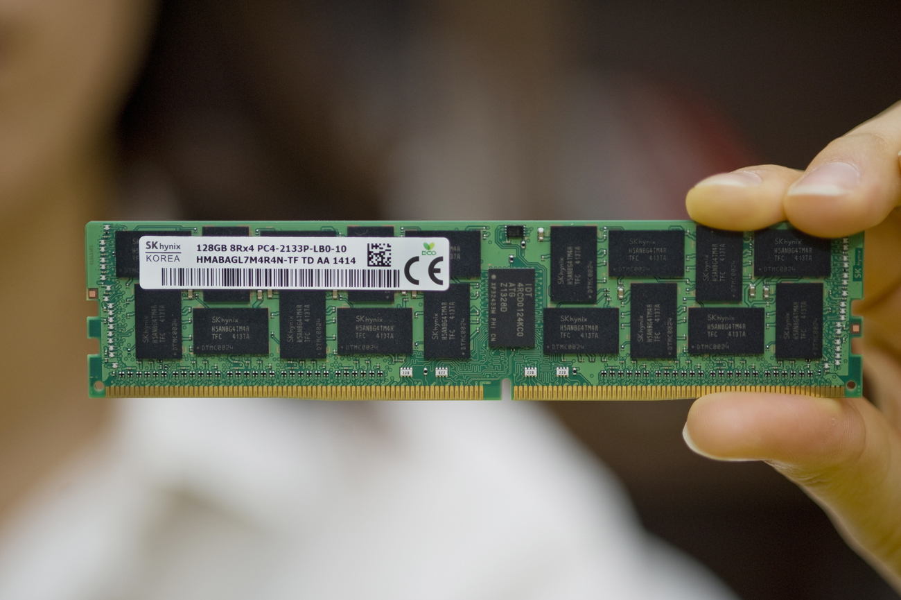 SK하이닉스, 세계 최초 최대용량 128GB DDR4 모듈 개발 – SK hynix