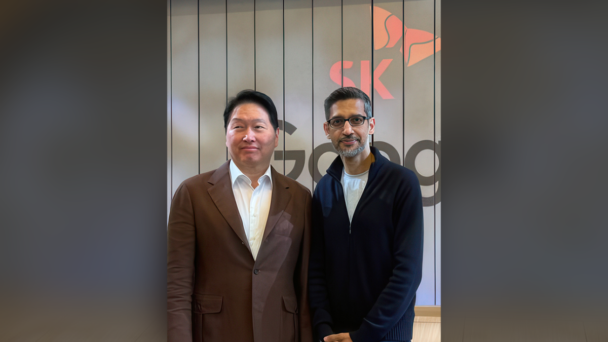 순다르 피차이 구글 CEO(오른쪽)와 만난 최태원 SK그룹 회장(왼쪽)