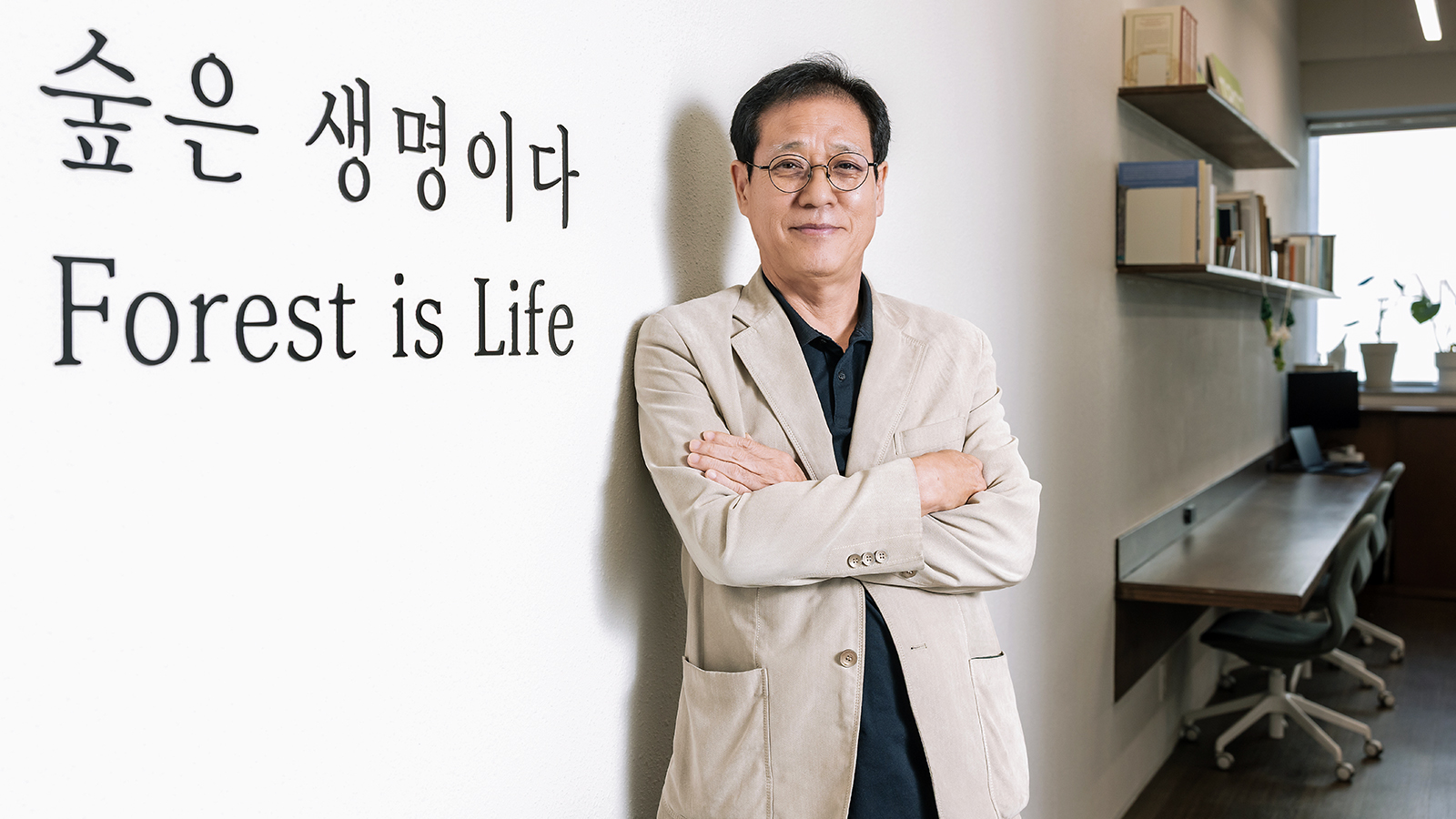 [상생 IN사이드] '산업도로가 시민의 산책로로'… SK하이닉스 '청주 도심 내 도시 숲 조성 사업'이 청주에 만든 3.3km 숲길 STORY 인물 이미지 2026