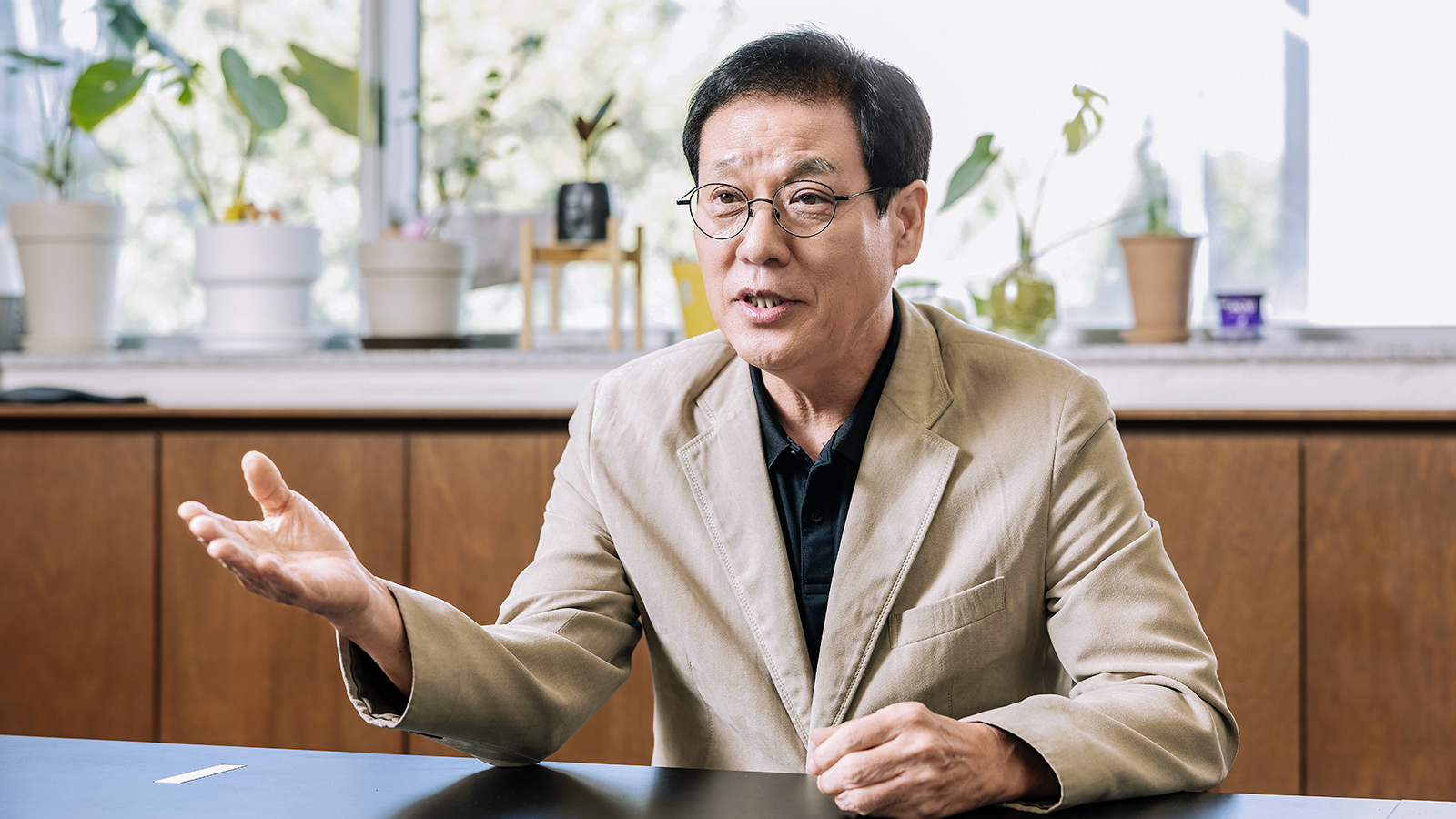 [상생 IN사이드] '산업도로가 시민의 산책로로'… SK하이닉스 '청주 도심 내 도시 숲 조성 사업'이 청주에 만든 3.3km 숲길 STORY 인물 이미지 2026